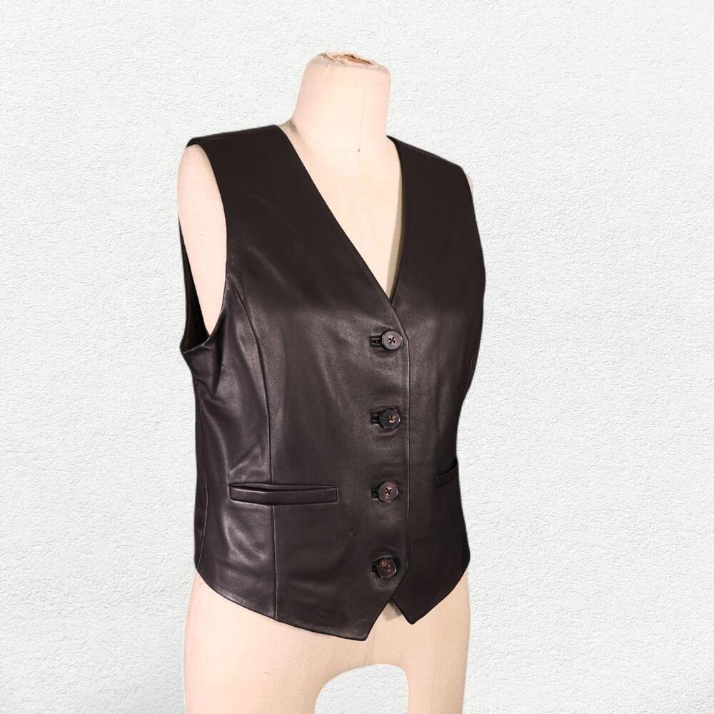Madewell Leather Button Vest in True Black